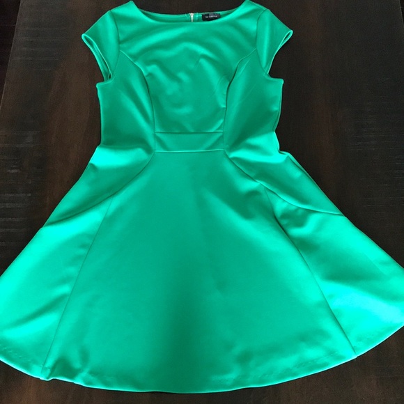 The Limited Dresses & Skirts - Green Cap Sleeve Dress from The Limited - Medium